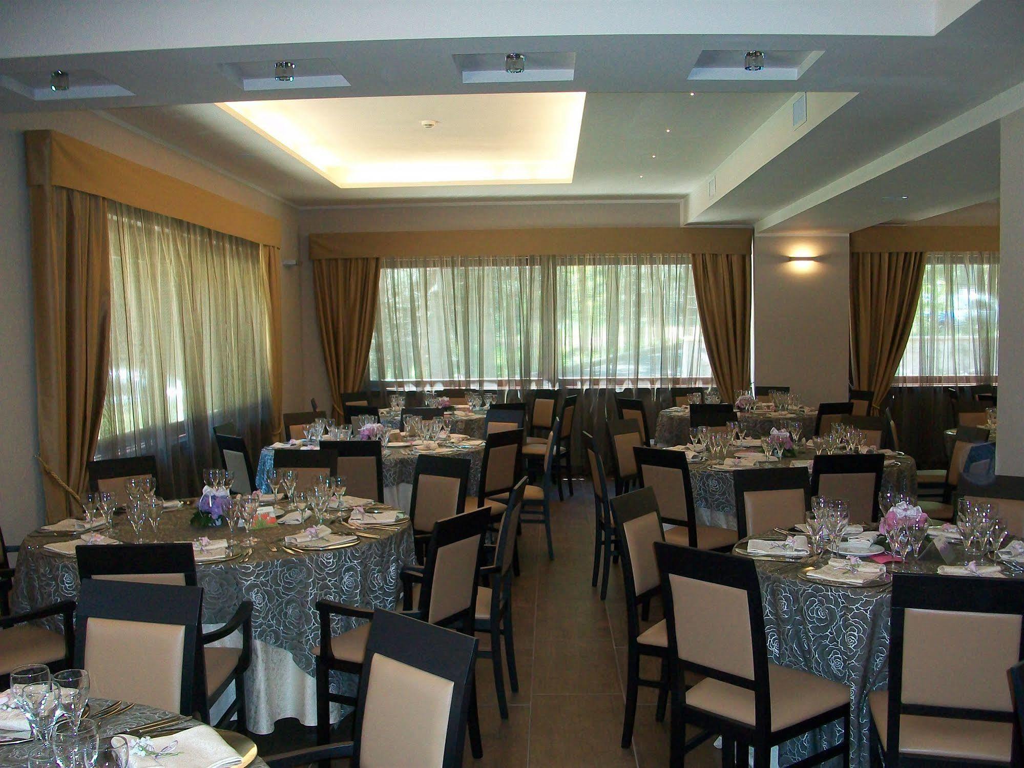 Parco Dei Pini - Sila Wellness Hotel Taverna  Luaran gambar